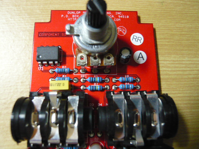 MC-401 BOOST/LINE DRIVER BOOSTER
